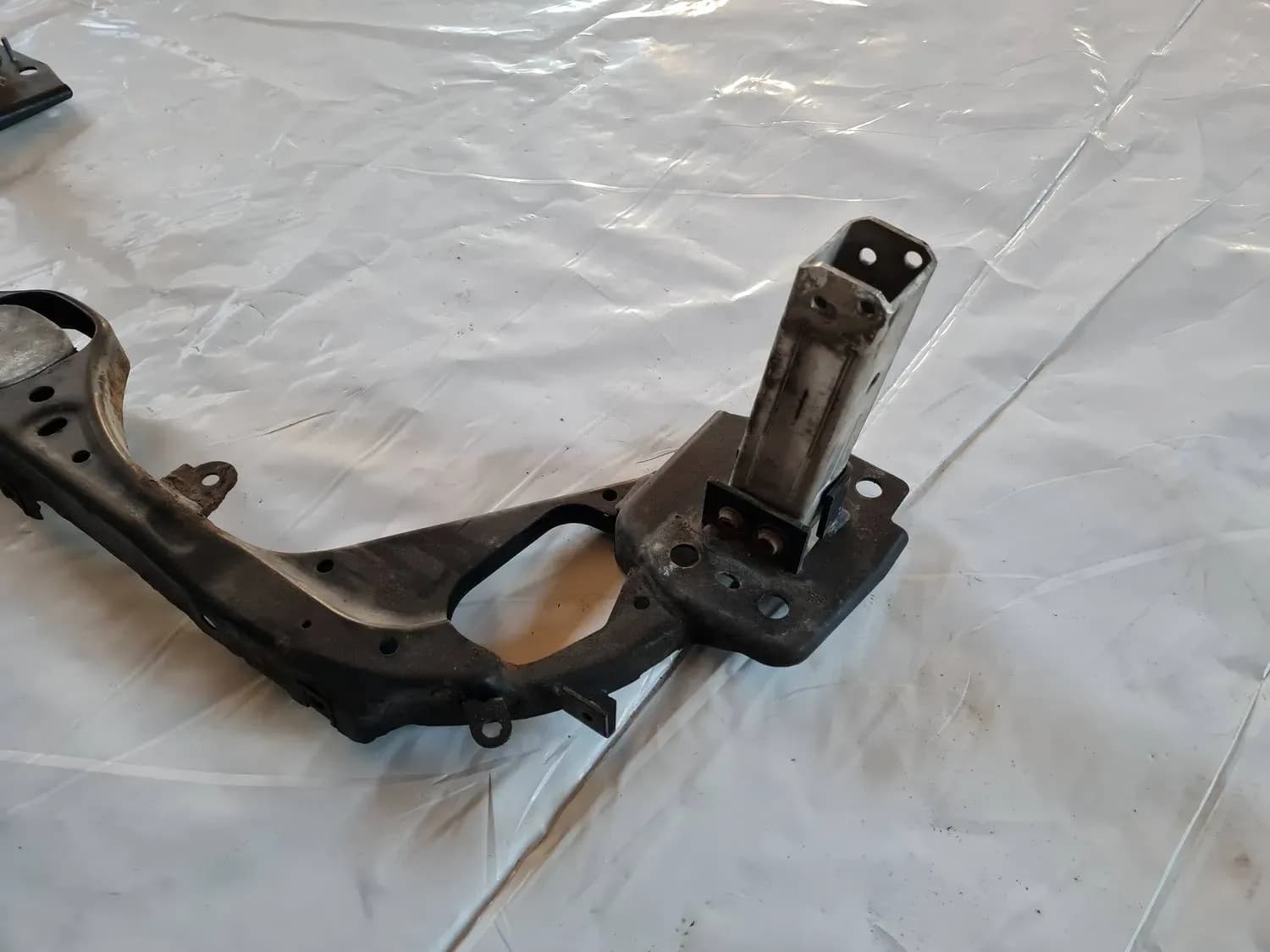 Traversa anteriore del radiatore AUDI A6 2008 - foto 4
