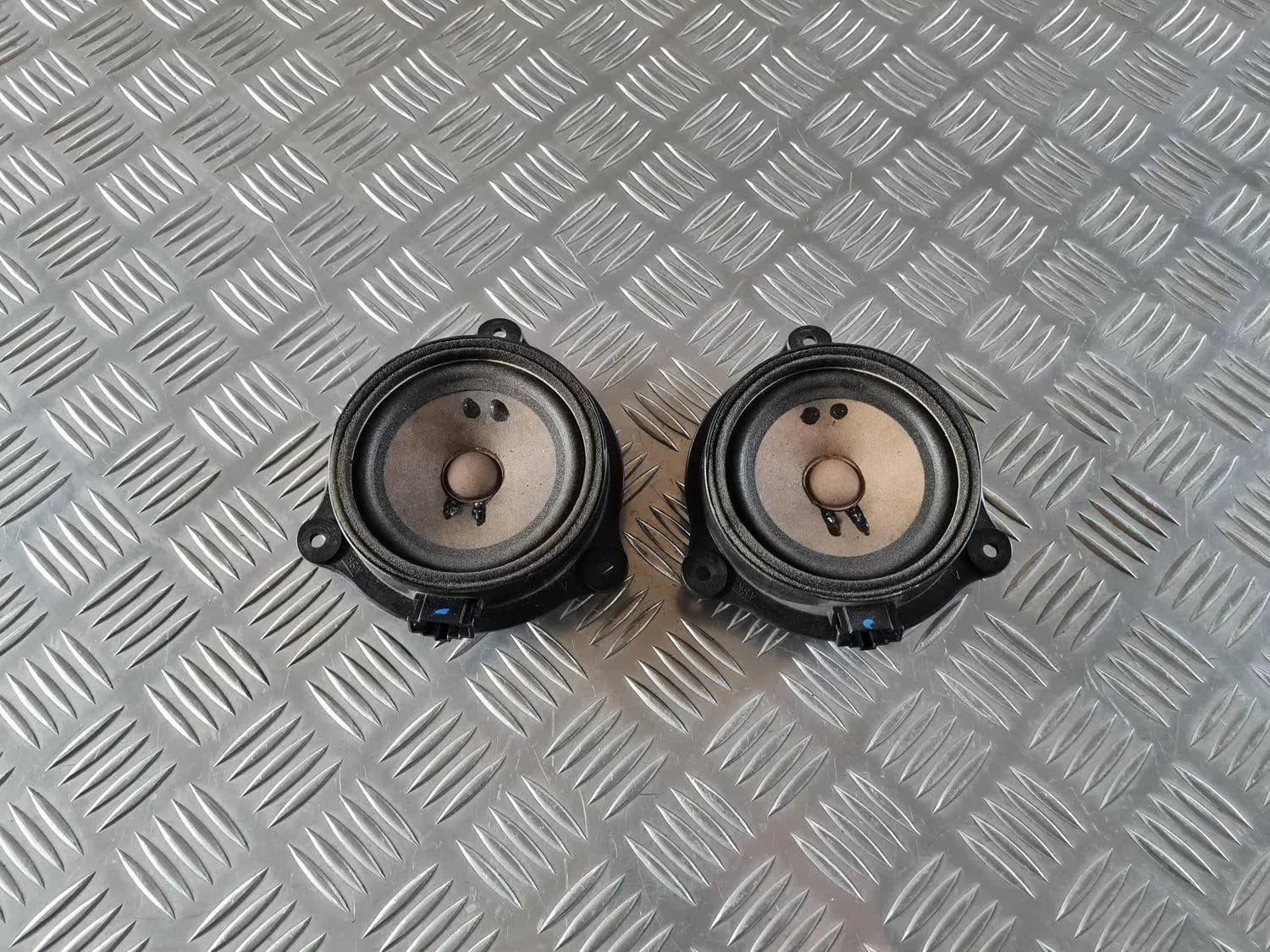 Altoparlante porta, superiore AUDI A6 2008