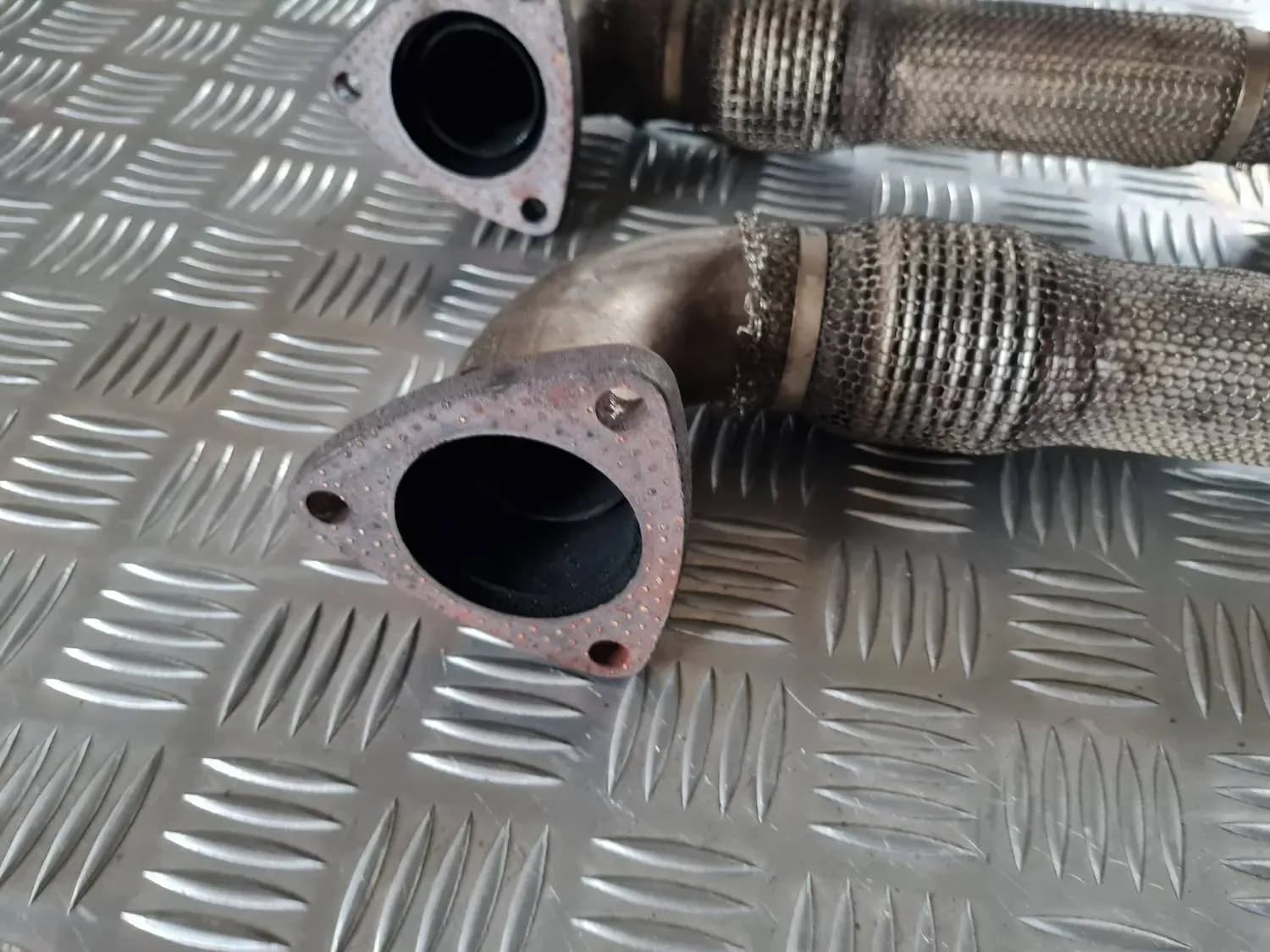 Tubo di scarico del turbocompressore AUDI A6 2008 - foto 6