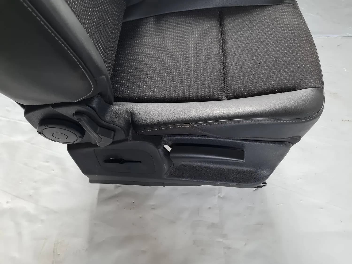 Sedile anteriore destro RENAULT SCENIC III 2011 - foto 8