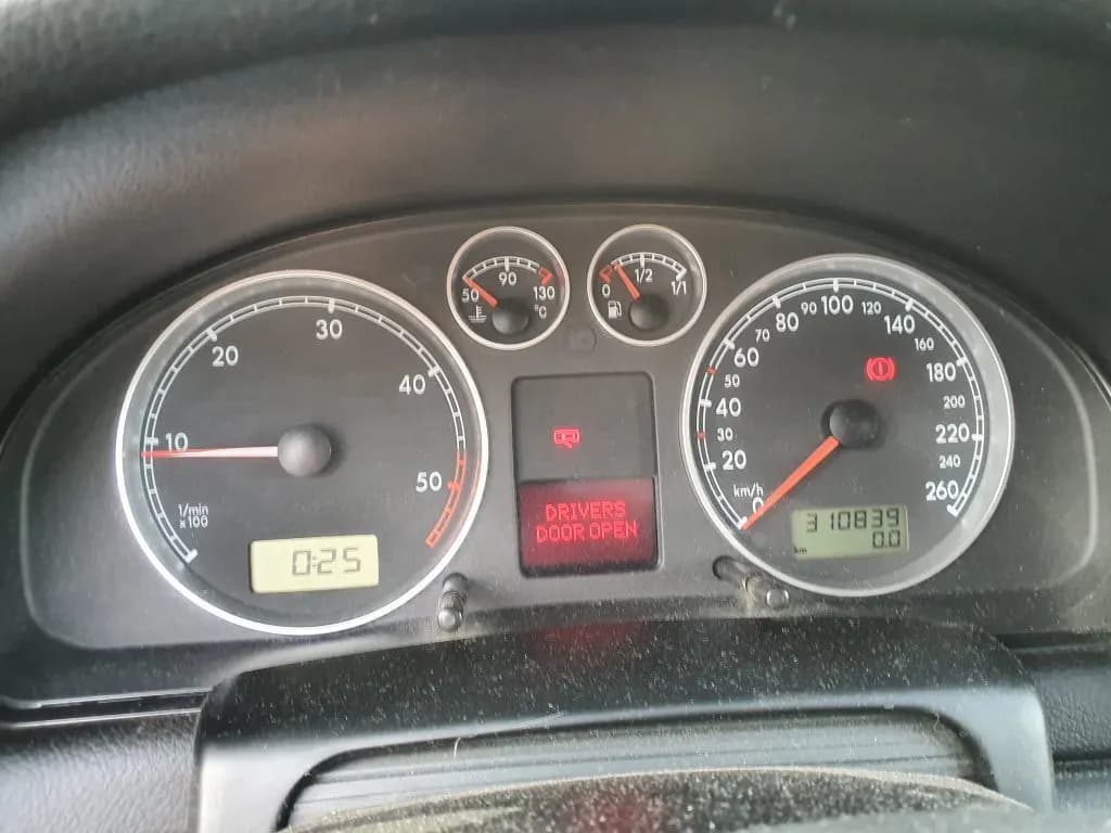 Foto del veicolo smontato 3