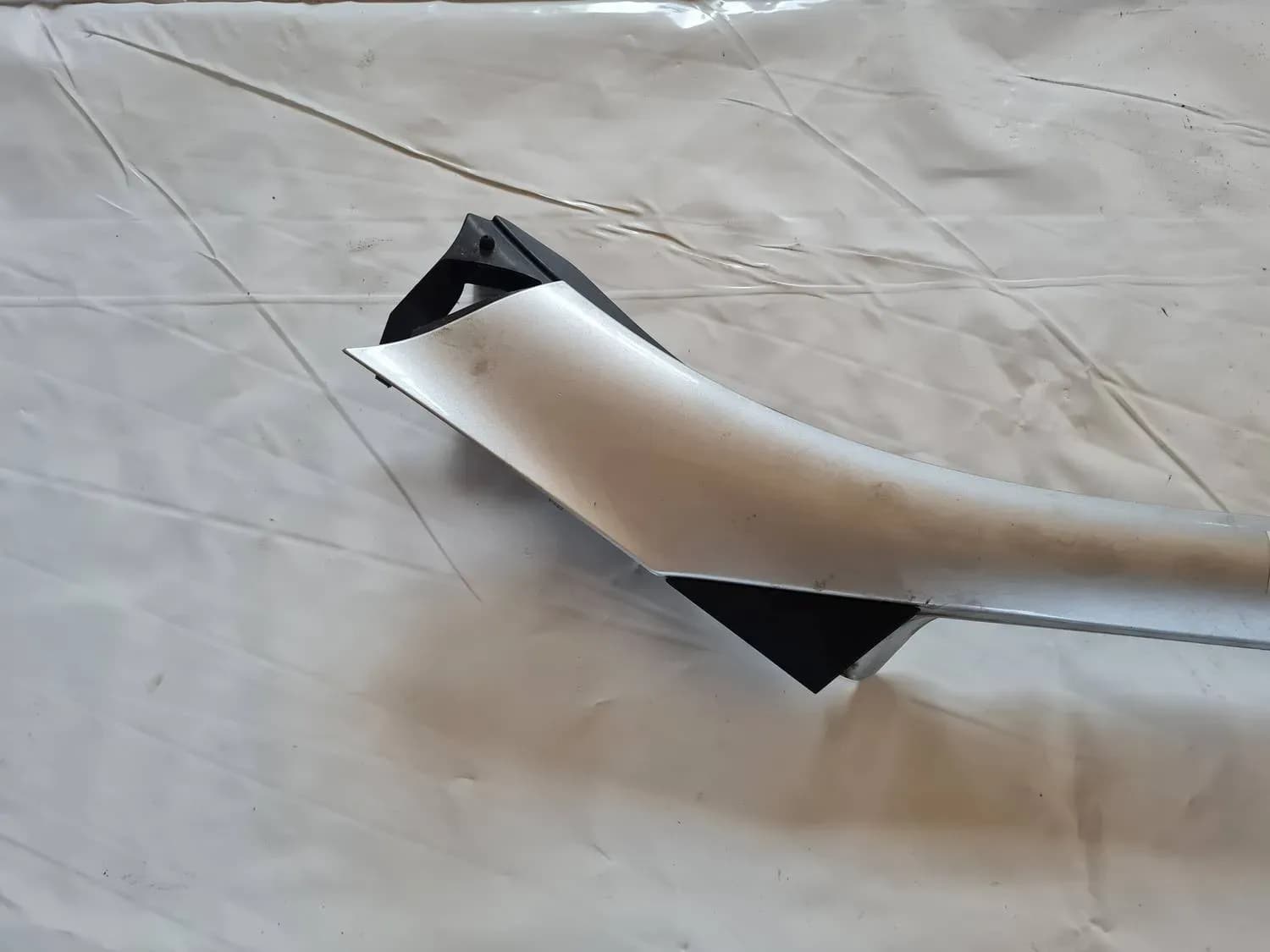 Copertura del puntone anteriore RENAULT SCENIC III 2011 - foto 3