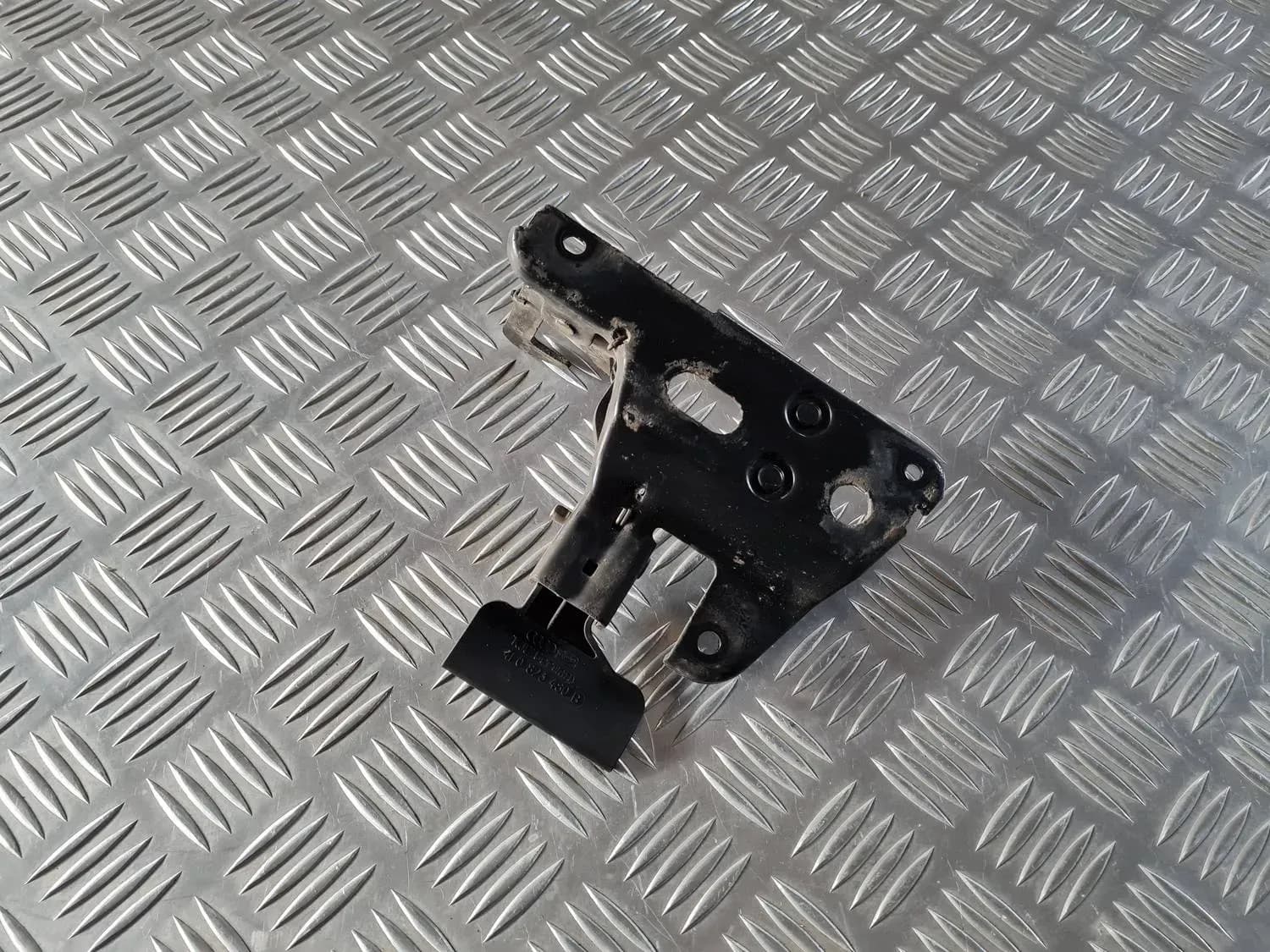 Leva di sblocco cofano AUDI A6 2008 - foto 1