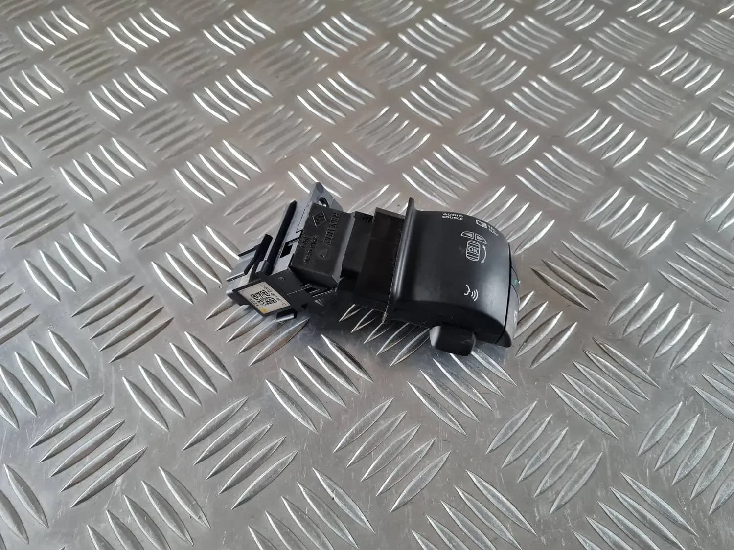 Interruttore multifunzione al volante RENAULT SCENIC III 2011 - foto 3