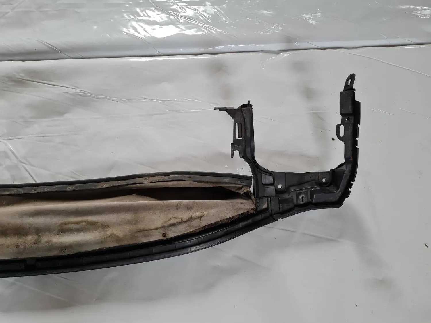 Drenaggio del parabrezza RENAULT SCENIC III 2011 - foto 2