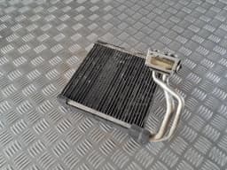 Radiatore aria condizionata nel salone RENAULT SCENIC III 2011