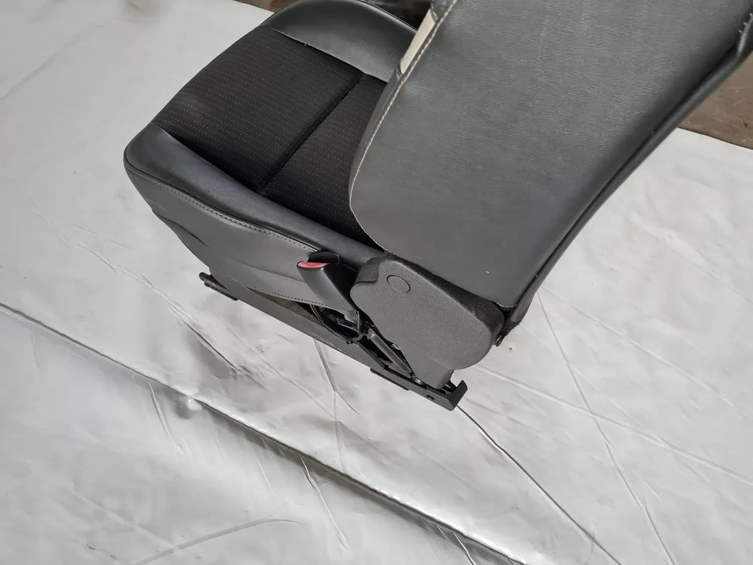 Sedile anteriore destro RENAULT SCENIC III 2011 - foto 3
