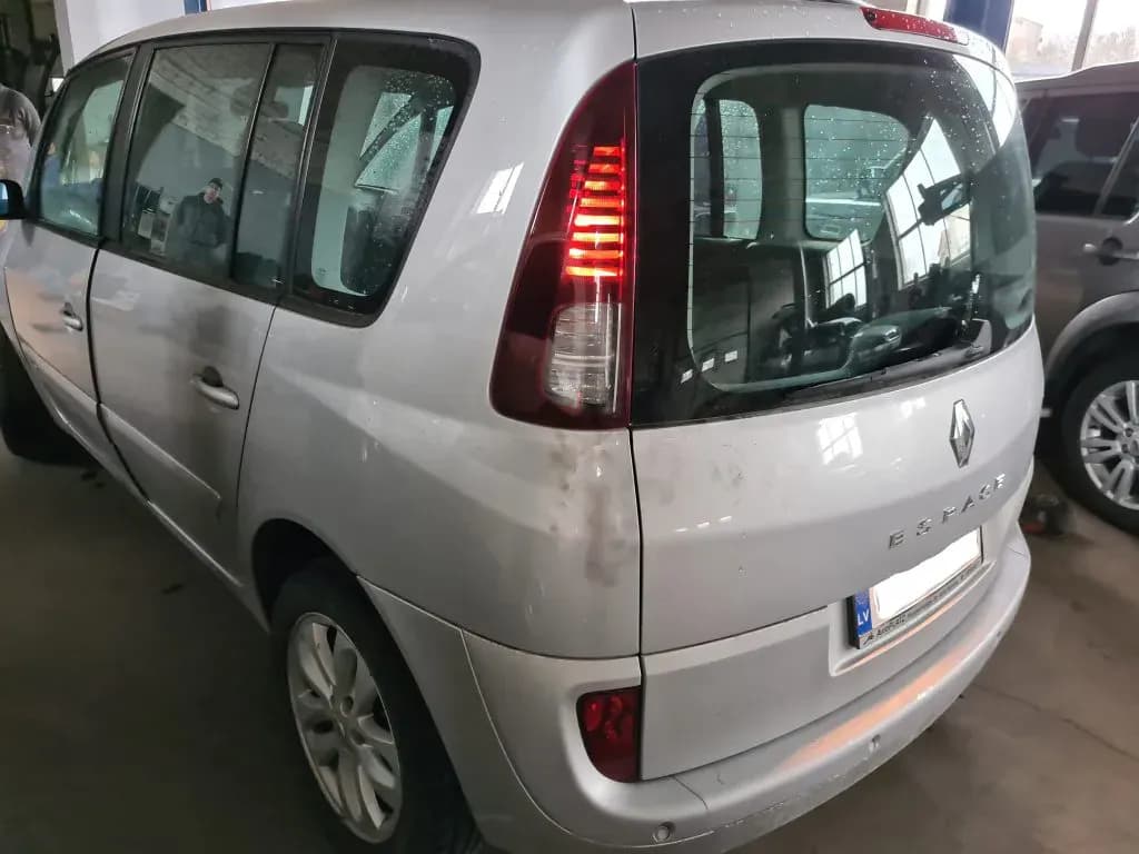 Foto del veicolo smontato 3