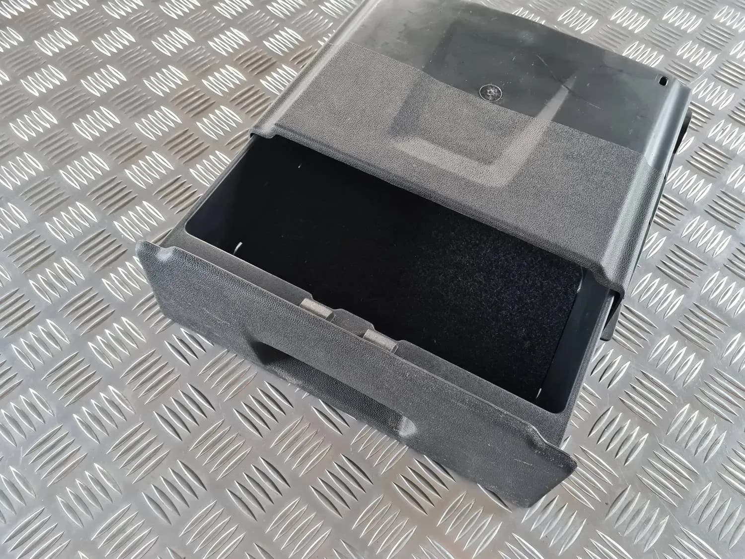 Vano portaoggetti nella griglia RENAULT SCENIC III 2011 - foto 1