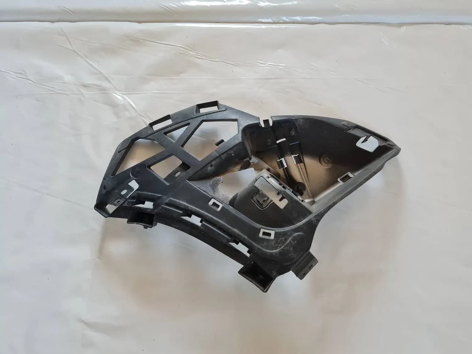 Staffa destra paraurti anteriore RENAULT SCENIC III 2011 - foto 1