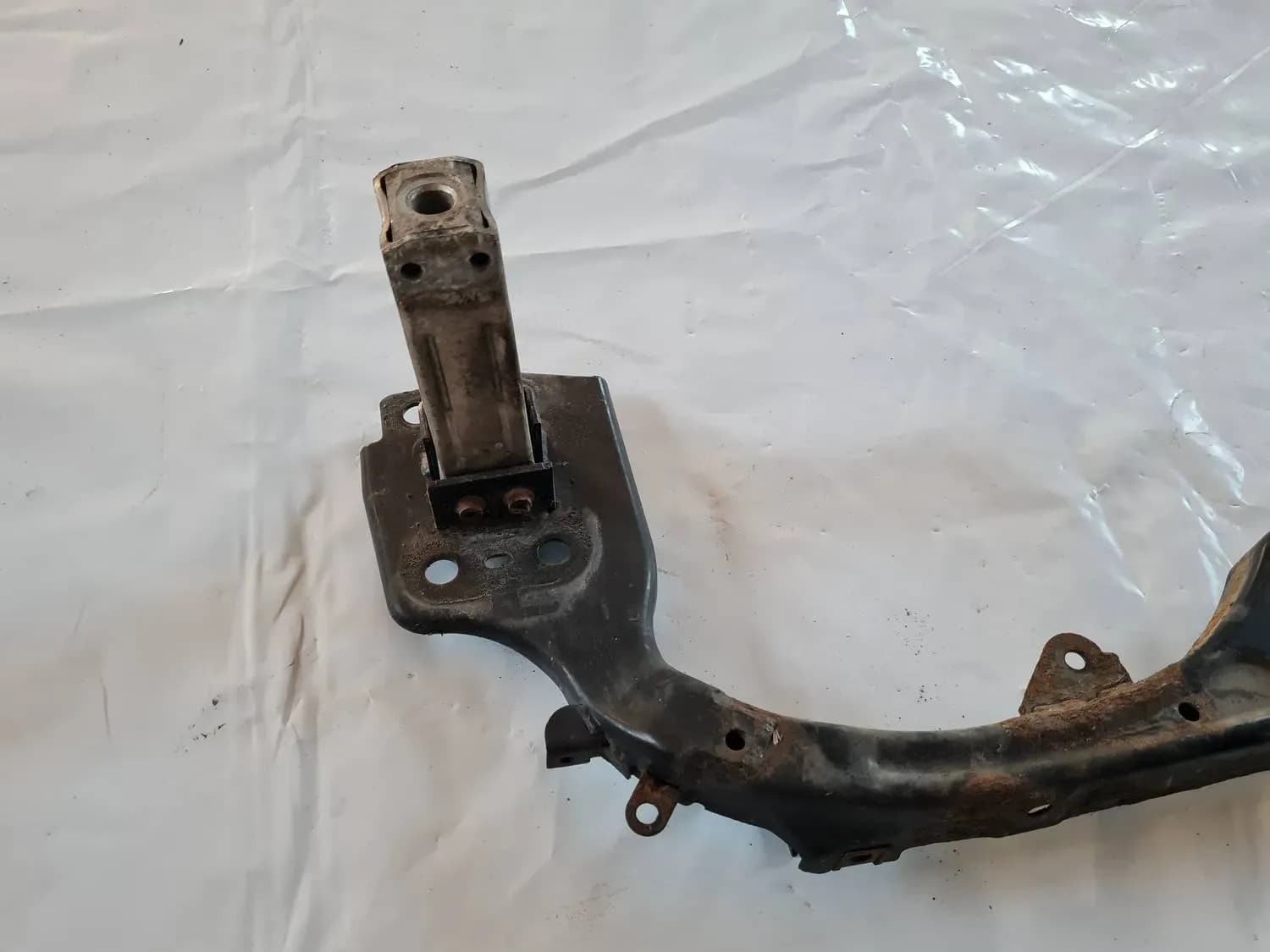 Traversa anteriore del radiatore AUDI A6 2008 - foto 8