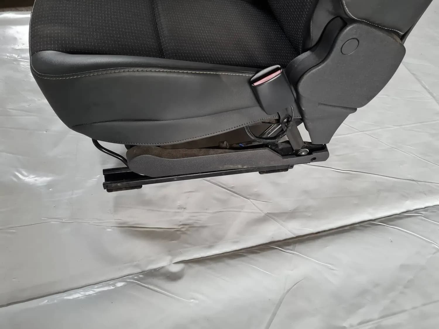 Sedile anteriore destro RENAULT SCENIC III 2011 - foto 5
