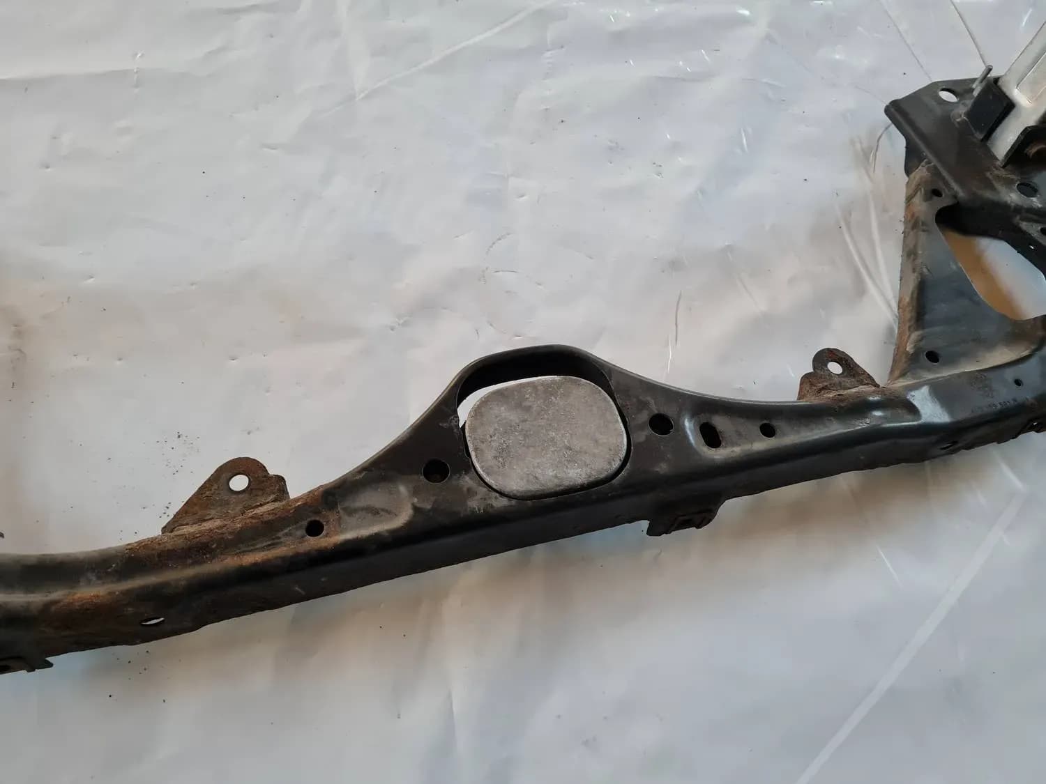 Traversa anteriore del radiatore AUDI A6 2008 - foto 2