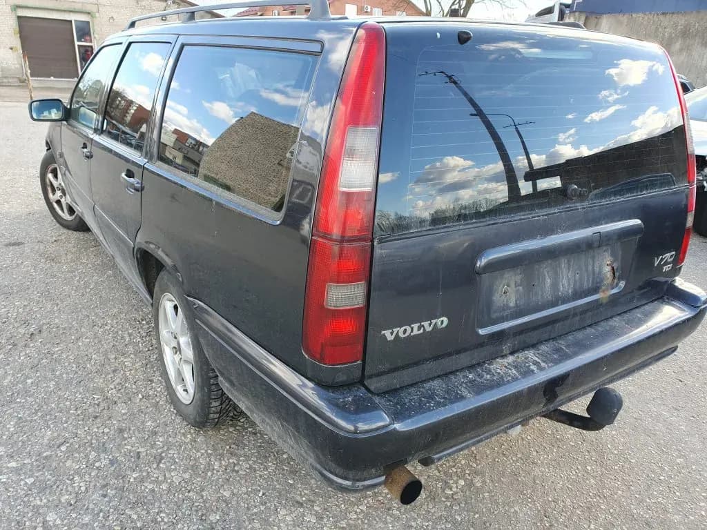 Foto del veicolo smontato 2