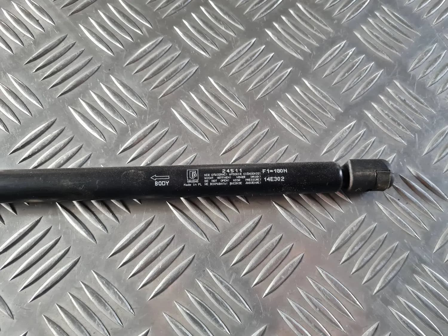 Ammortizzatore cofano AUDI A6 2008 - foto 2