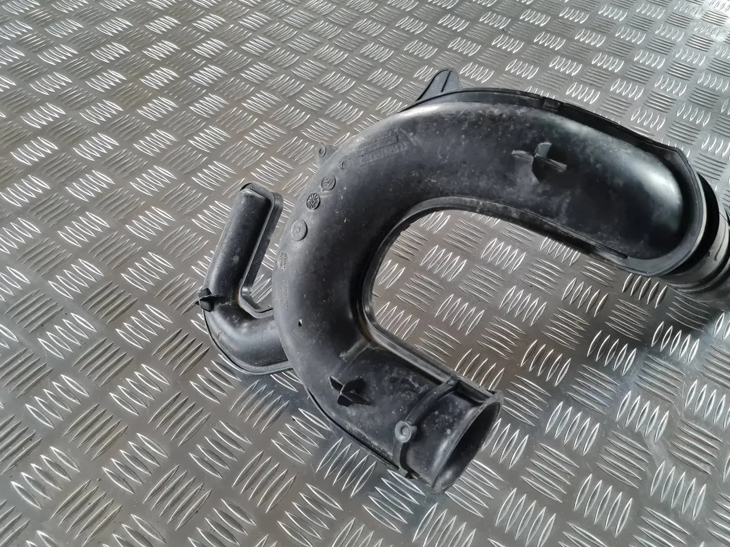 Tubo di aspirazione aria RENAULT SCENIC III 2011 - foto 2