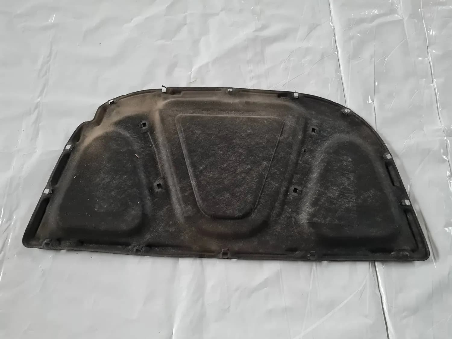 Insonorizzazione cofano AUDI A6 2008 - foto 1