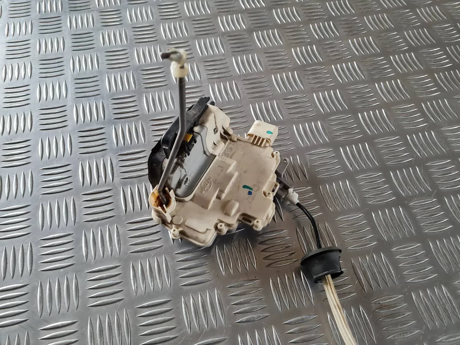 Serratura portiera anteriore sinistra AUDI A6 2008 - foto 3