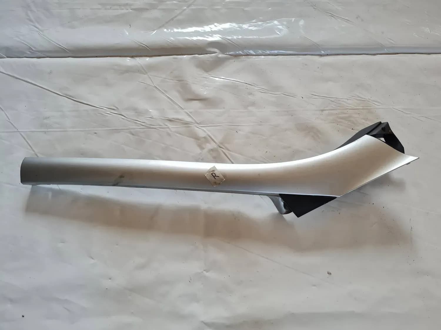 Copertura del puntone anteriore RENAULT SCENIC III 2011 - foto 1