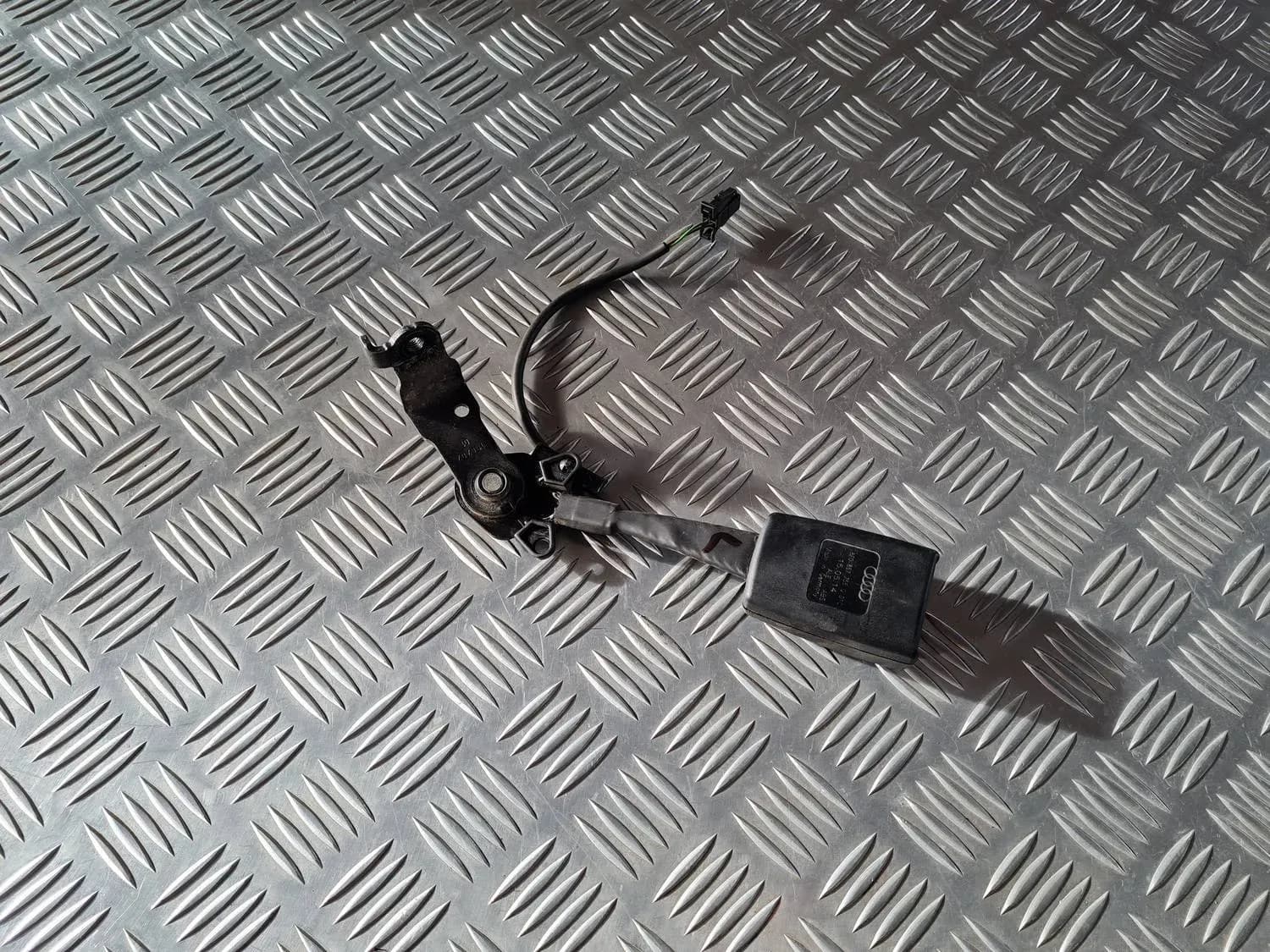 Fibbia cintura di sicurezza anteriore AUDI A6 2008 - foto 3