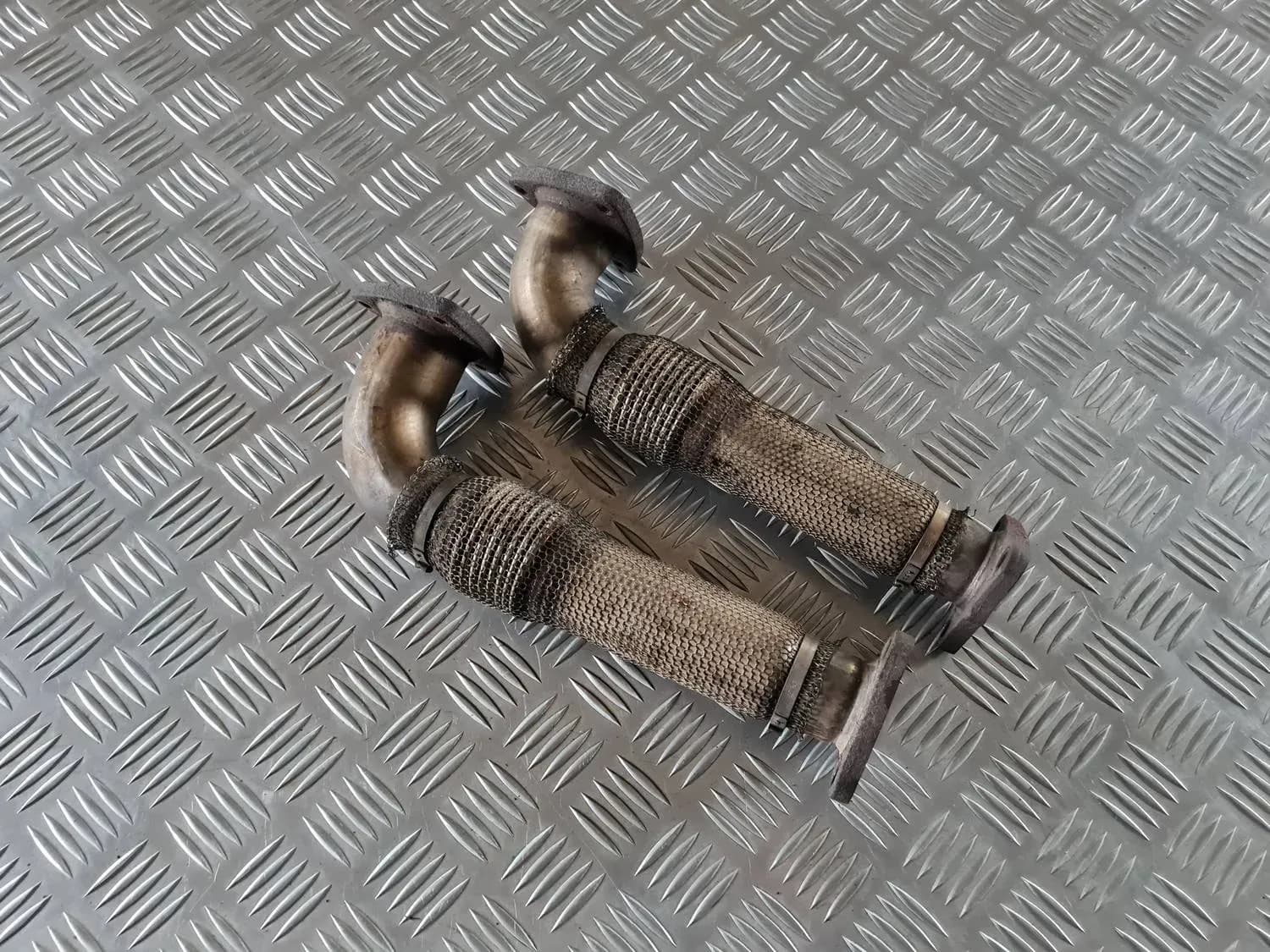Tubo di scarico del turbocompressore AUDI A6 2008 - foto 3