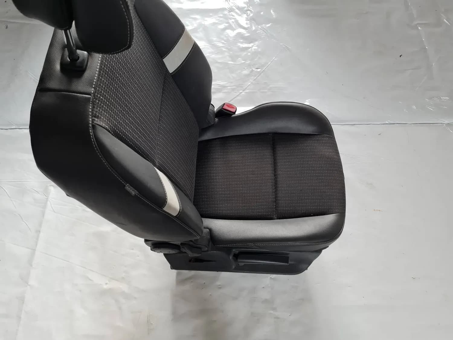 Sedile anteriore destro RENAULT SCENIC III 2011 - foto 6