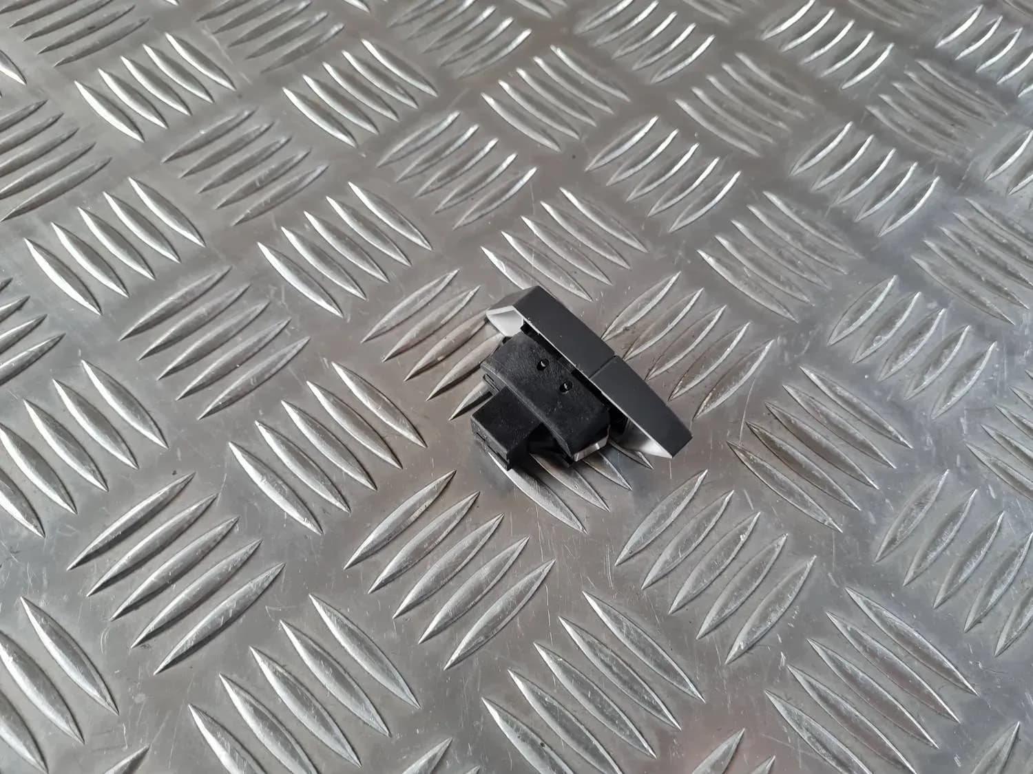 Pulsante apri/chiudi AUDI A6 2008 - foto 2