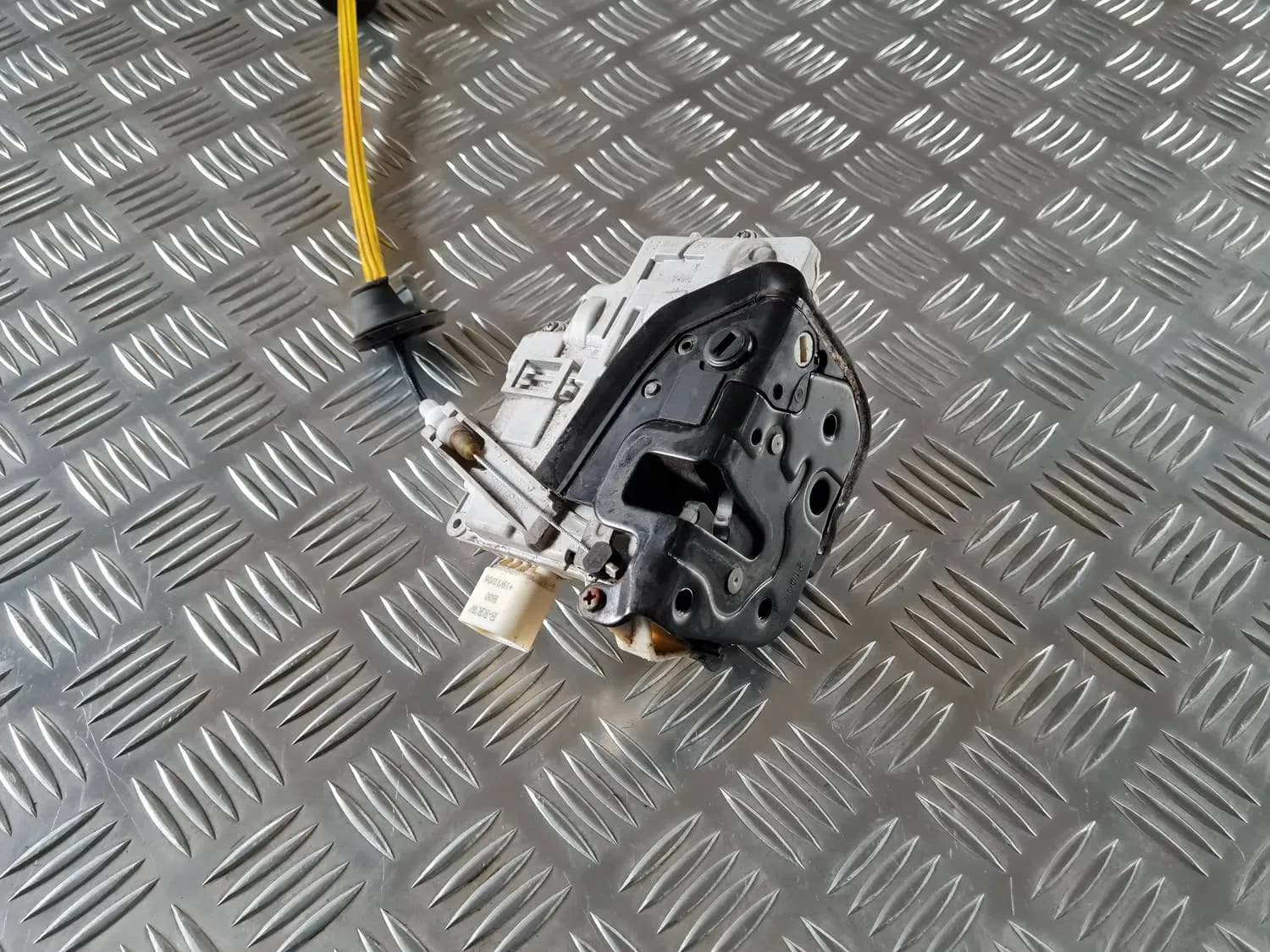 Serratura portiera posteriore destra AUDI A6 2008 - foto 3
