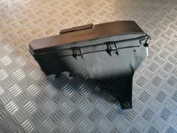 Alloggiamento scatola fusibili VOLVO V70 2004