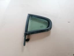 Vetro angolare porta sinistra VOLVO S60 2004