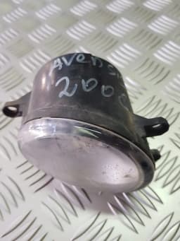 Fendinebbia anteriore destro TOYOTA AVENSIS 2008